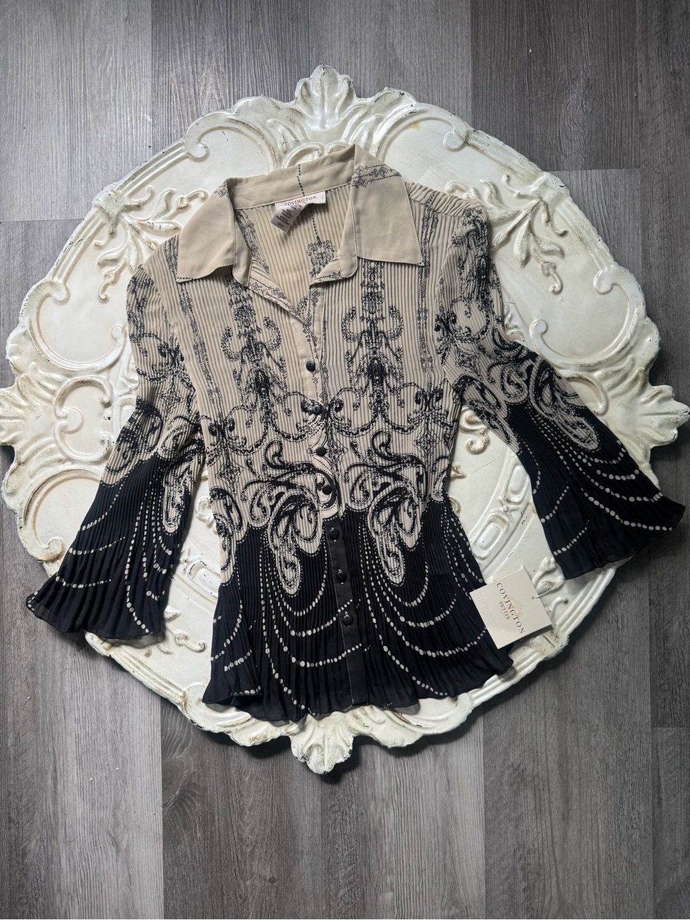 Covington Petite Beige Black Blouse NWT Size Small